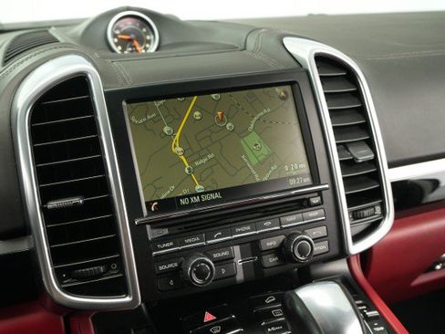 Used 2016 Porsche Cayenne GTS AWD/4WD image 52