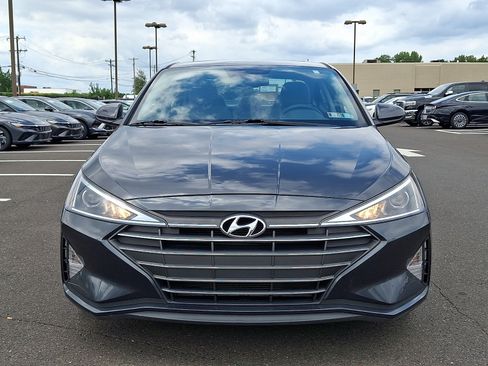 Used 2020 Hyundai Elantra Value Edition FWD image 2