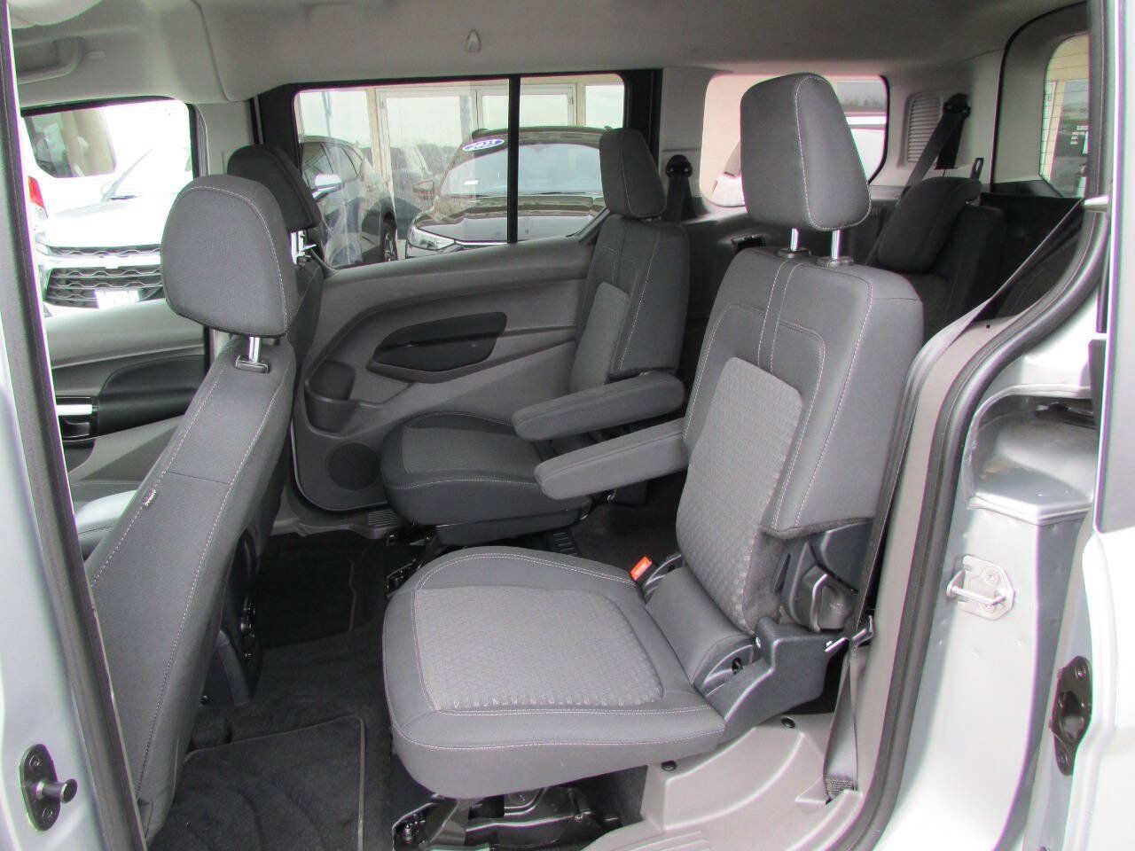 Used 2023 Ford Transit Connect XLT FWD image 26