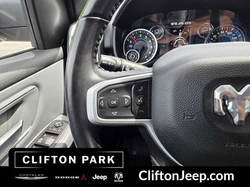 Used 2022 RAM 1500 Big Horn AWD/4WD image 22
