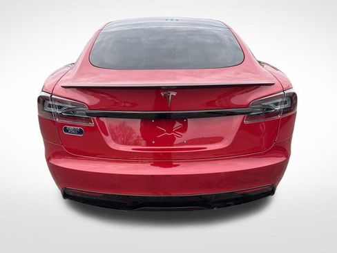 Used 2021 Tesla Model S Plaid image 4