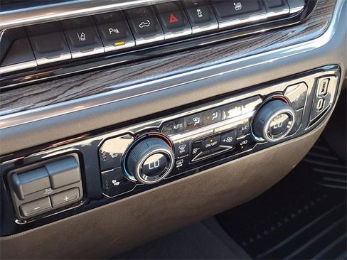 Used 2025 Chevrolet Silverado 2500 LT w/ All Star Edition image 7