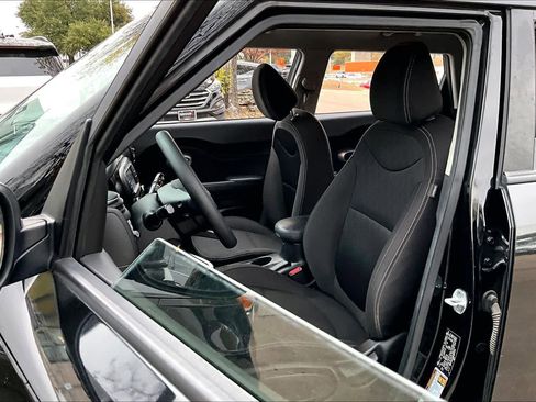 Used 2019 Kia Soul image 7