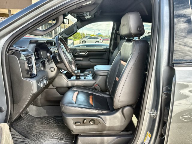 Used 2023 GMC Sierra 1500 AT4 w/ AT4 Premium Package AWD/4WD image 11