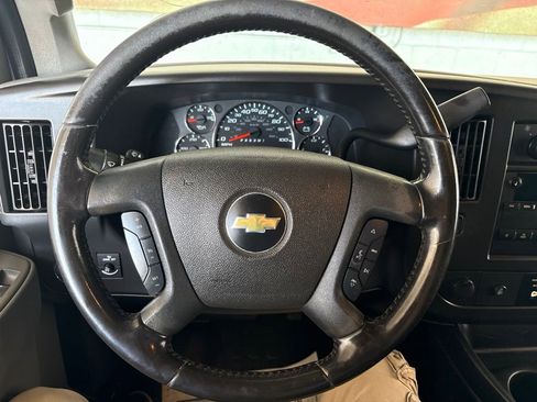 Used 2021 Chevrolet Express 3500 w/ Power Convenience Package RWD image 13