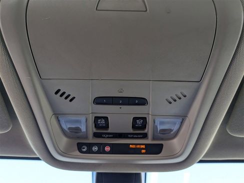 Used 2017 GMC Acadia Denali w/ Technology Package image 31