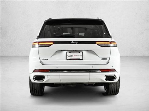 Used 2023 Jeep Grand Cherokee Overland image 7