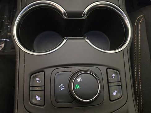Used 2018 GMC Terrain SLE w/ Driver Convenience Package image 25