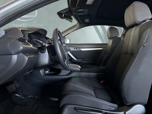 Used 2020 Honda Civic EX image 9