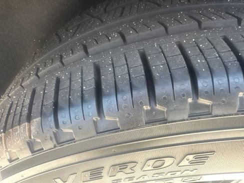 Used 2020 Porsche Cayenne AWD/4WD image 17