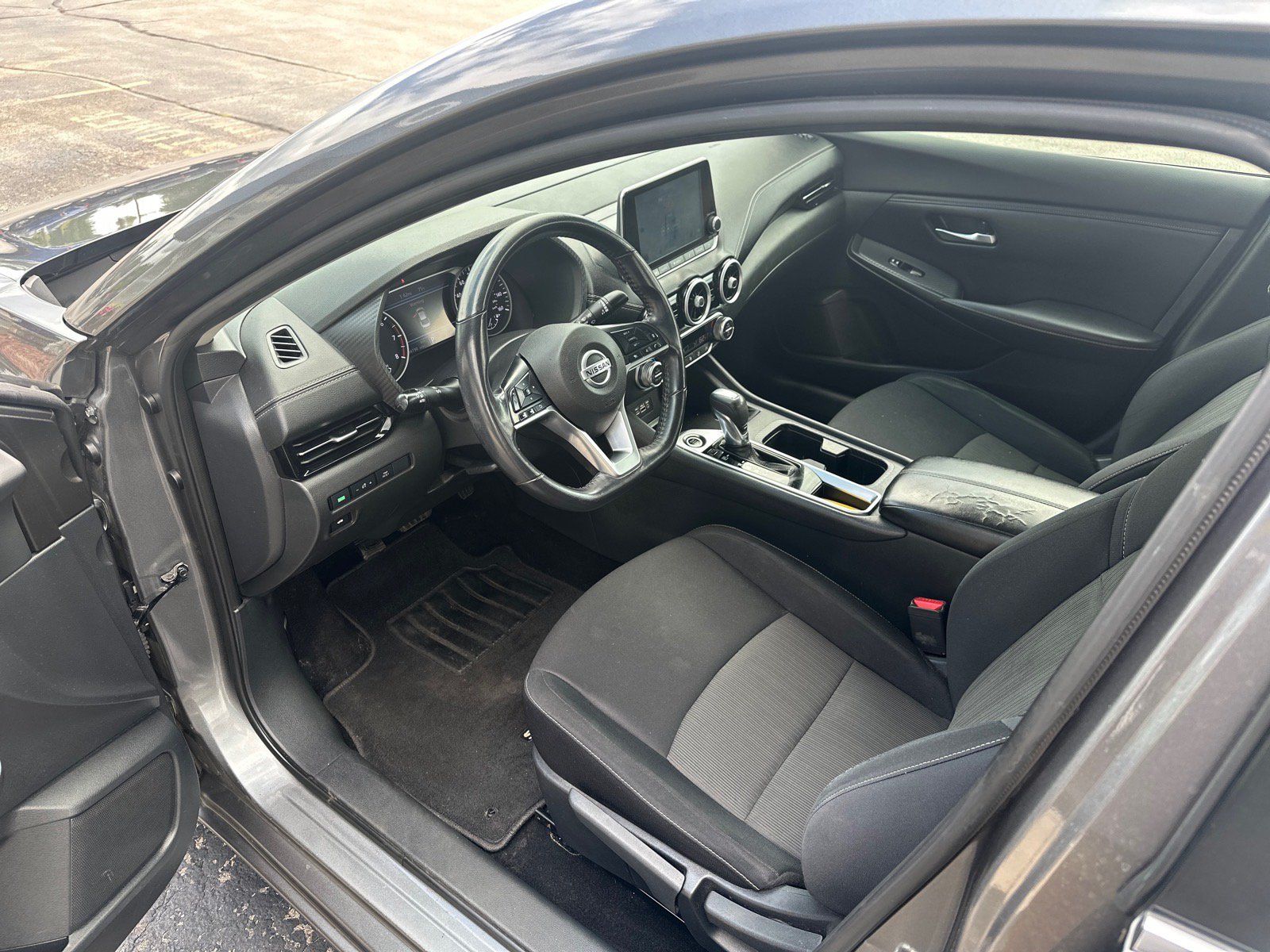 Used 2020 Nissan Sentra SV w/ Trunk Package FWD image 10