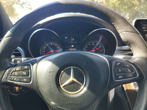Used 2018 Mercedes-Benz C 300 Sedan image 19