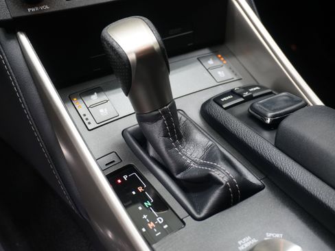 Used 2015 Lexus IS 250 w/ F-Sport Package RWD image 22