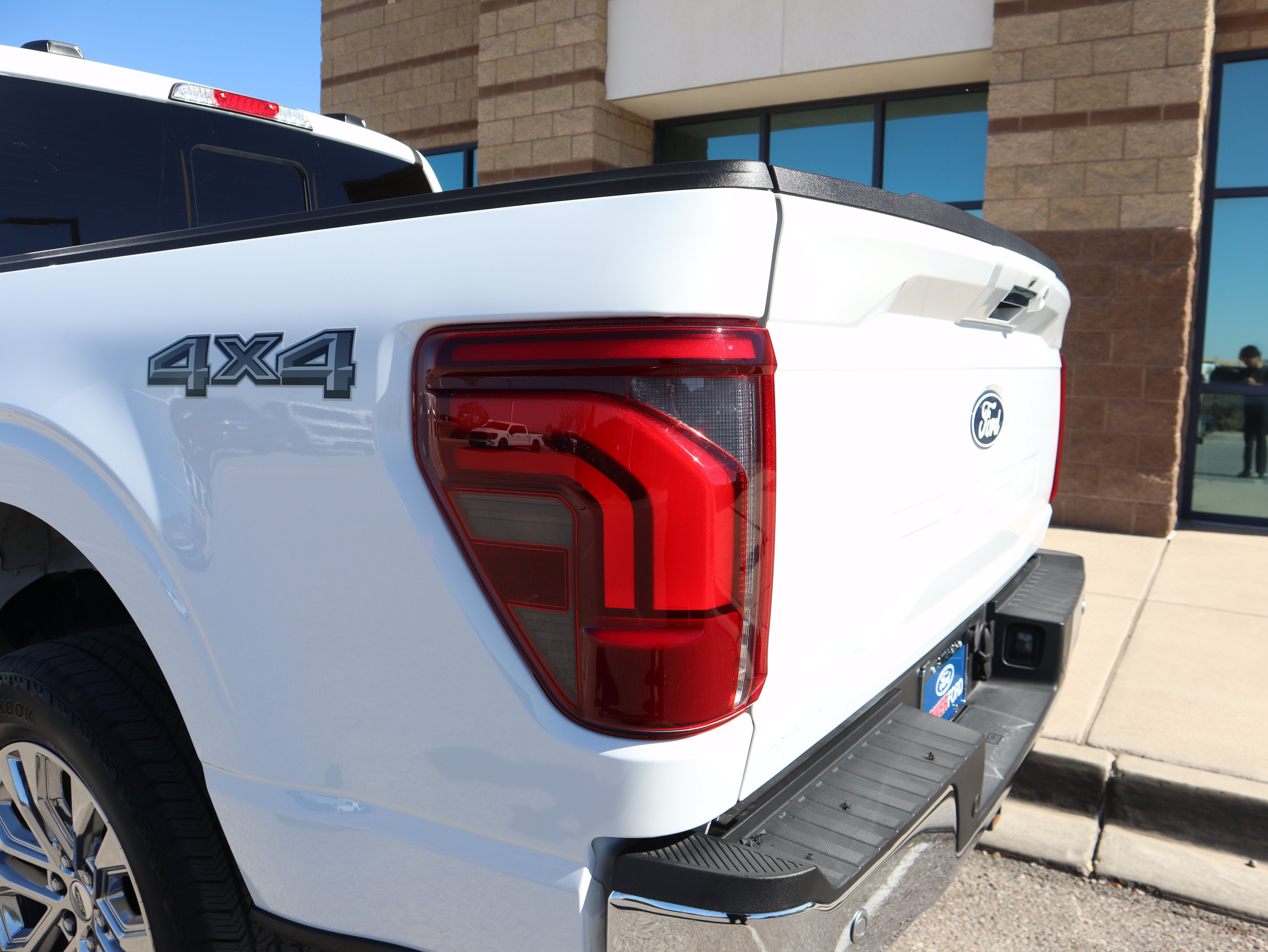 Used 2024 Ford F150 Lariat AWD/4WD image 18
