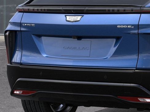 New 2026 Cadillac Lyriq Signature Sport image 15