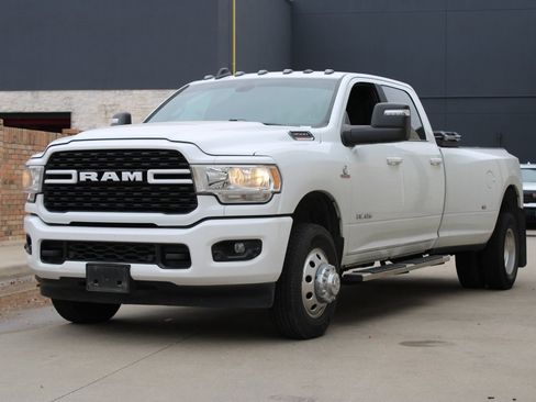 Used 2023 RAM 3500 Big Horn w/ Level 1 Equipment Group image 2