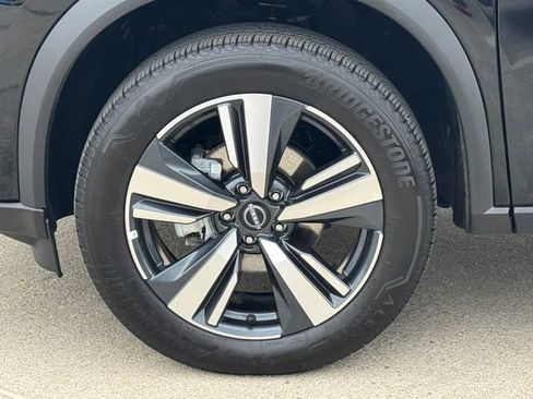 Used 2026 Nissan Rogue SL AWD/4WD image 7