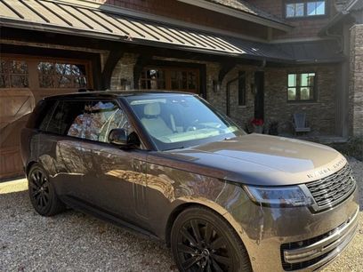 Used 2025 Land Rover Range Rover SE