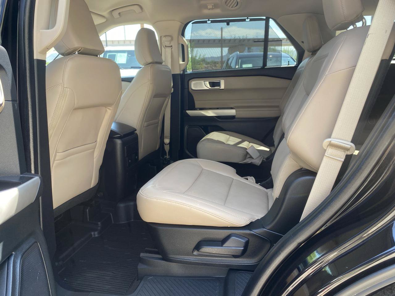 Used 2022 Ford Explorer XLT RWD image 20