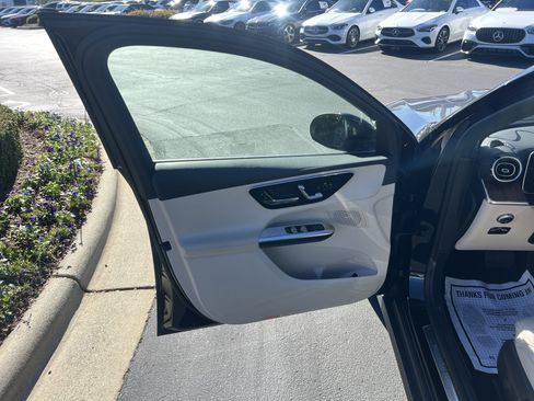 Certified 2024 Mercedes-Benz GLC 300 4MATIC image 14