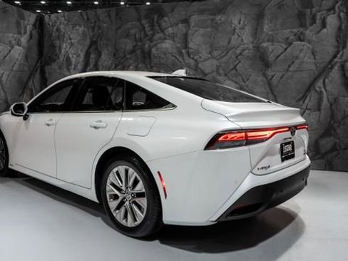 Used 2024 Toyota Mirai XLE w/ Advanced Technology Package image 20