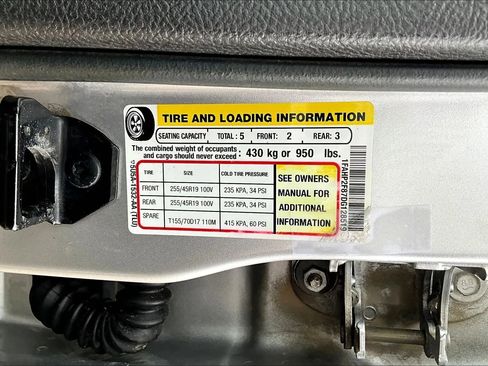 Used 2013 Ford Taurus Limited FWD image 17