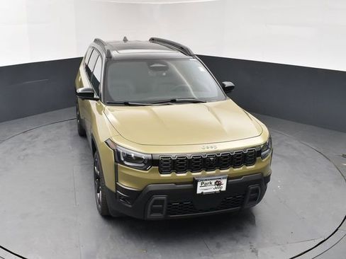 New 2026 Jeep Cherokee Overland w/ Trailer Tow Group AWD/4WD image 13