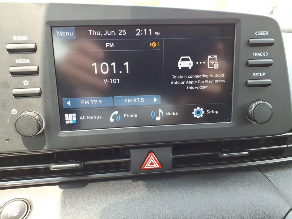 Certified 2026 Hyundai Elantra SEL Sport FWD image 22