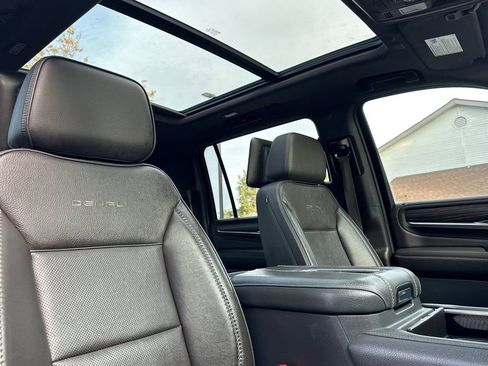 Used 2021 GMC Yukon XL Denali AWD/4WD image 20