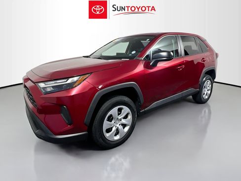 Used 2024 Toyota RAV4 LE image 9
