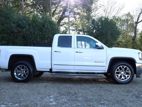 Used 2017 GMC Sierra 1500 SLT w/ SLT Premium Package image 7