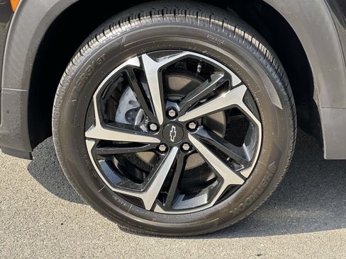 Used 2023 Chevrolet TrailBlazer RS w/ Convenience Package AWD/4WD image 7