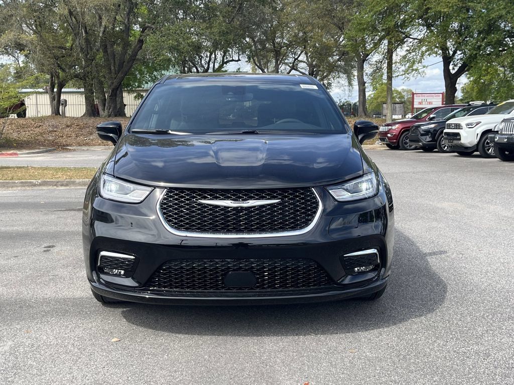 New 2026 Chrysler Pacifica Select FWD image 8