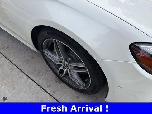 Used 2019 Mercedes-Benz E 300 image 4
