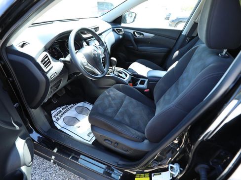 Used 2015 Nissan Rogue SV AWD/4WD image 17