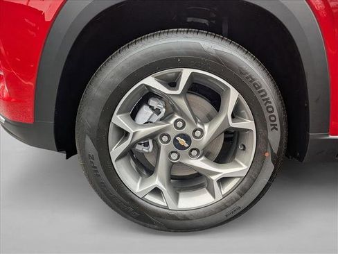 New 2026 Chevrolet Trax LT w/ Driver Confidence Package image 9