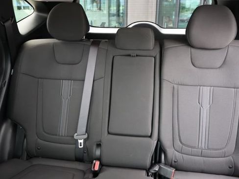 Used 2025 Hyundai Tucson SEL FWD image 17