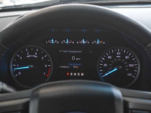 Used 2019 Ford Expedition XLT w/ Equipment Group 201A RWD image 22