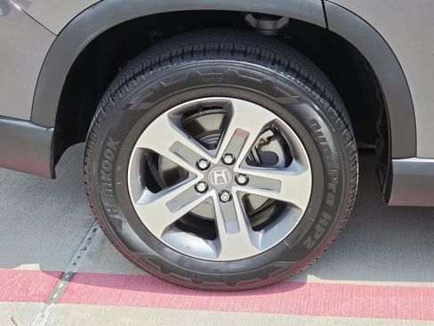 Certified 2025 Honda Pilot EX-L image 10