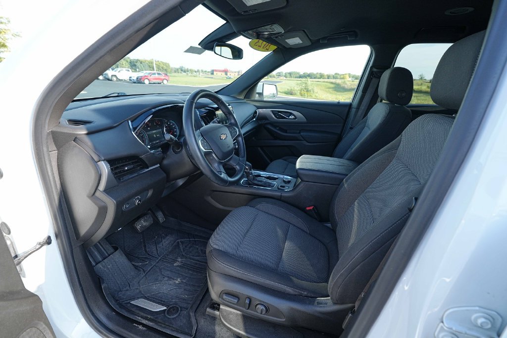 Used 2023 Chevrolet Traverse LT w/ LPO, Floor Liner Package AWD/4WD image 17