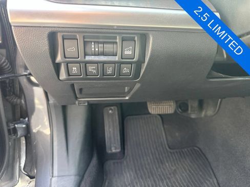 Used 2019 Subaru Outback 2.5i Limited AWD/4WD image 11