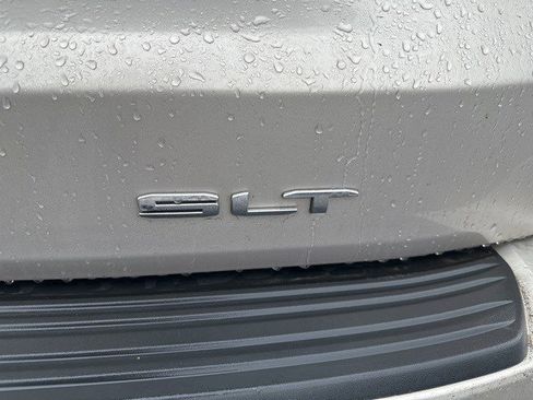 Used 2021 GMC Yukon SLT w/ SLT Premium Package image 8