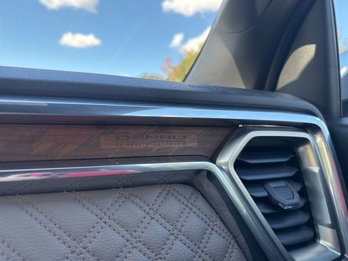 New 2026 GMC Canyon Denali image 67