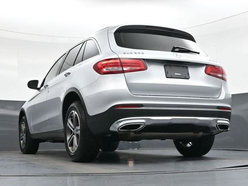 Used 2016 Mercedes-Benz GLC 300 4MATIC w/ Premium Package image 29