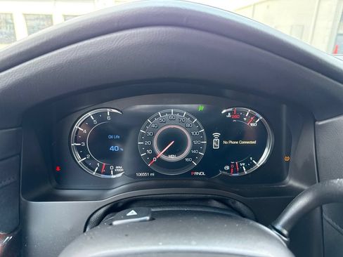 Used 2019 Cadillac Escalade Luxury AWD/4WD image 16
