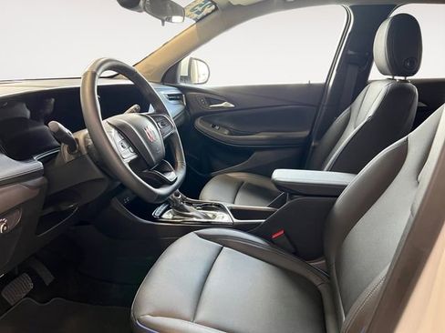 Used 2025 Buick Encore GX Sport Touring w/ Comfort Package AWD/4WD image 7