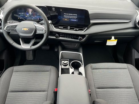 New 2026 Chevrolet Equinox LT FWD image 13