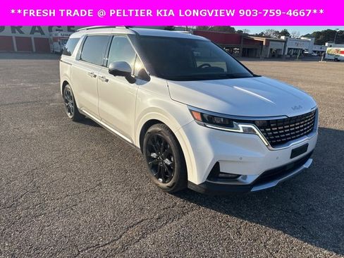 Used 2022 Kia Carnival SX image 1