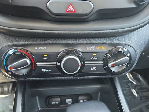 Used 2021 Kia Soul GT-Line FWD image 4