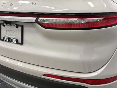 Used 2024 Lincoln Corsair Reserve image 35